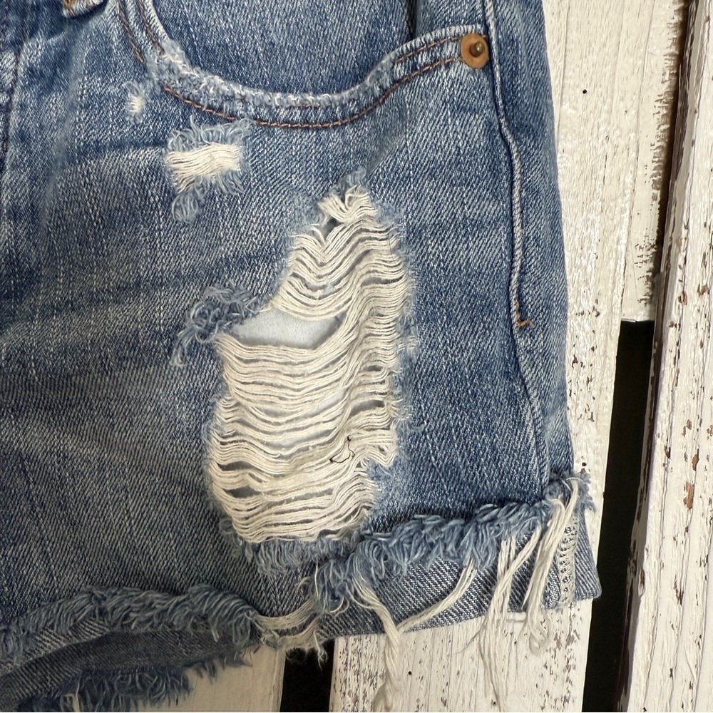 BDG Urban Outfitters Tomgirl Distress Button Fly Jean Shorts Sz 25” Boho Concert - Picture 6 of 10